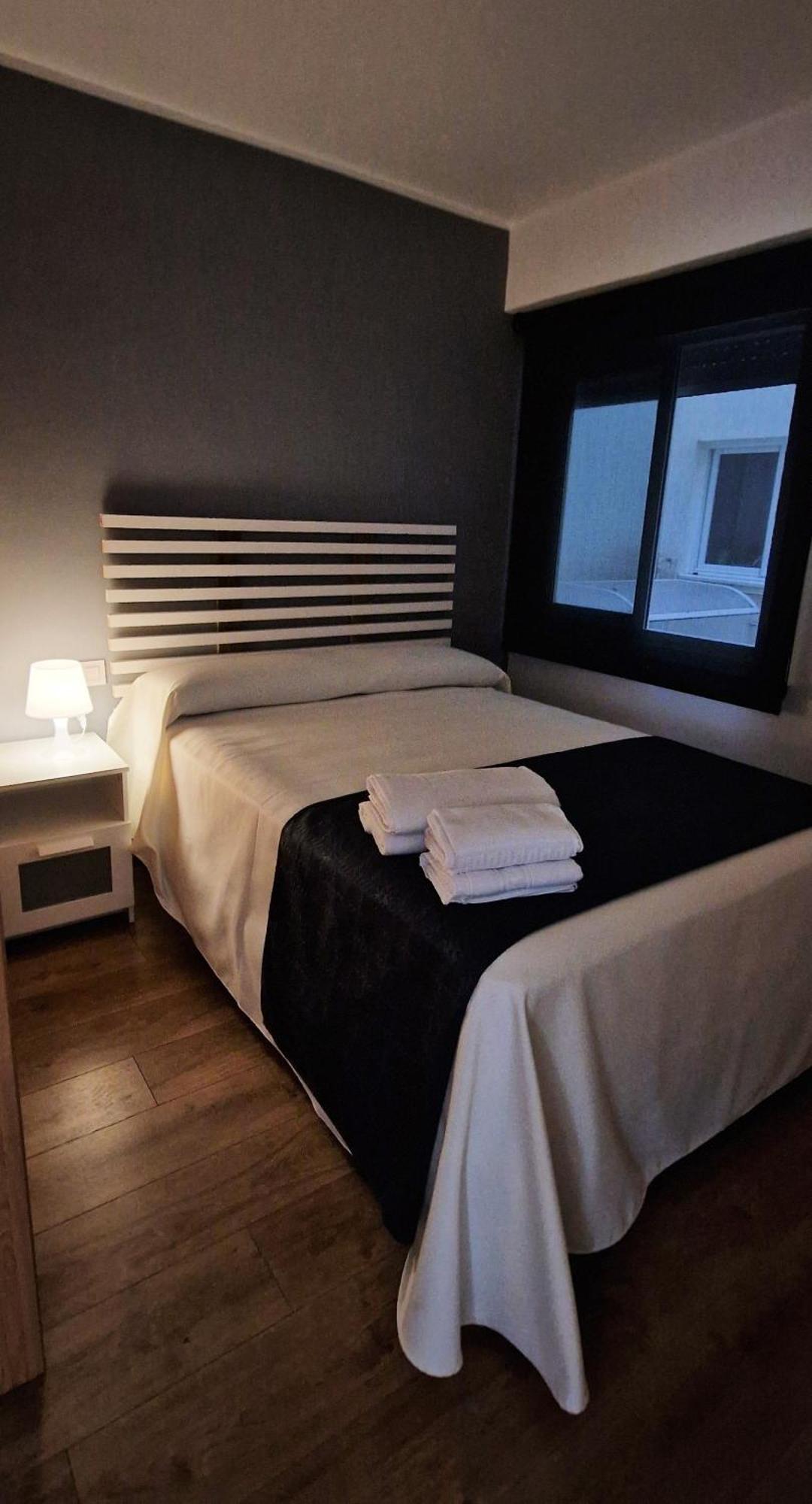 Playa Bouzas - - Parking Free